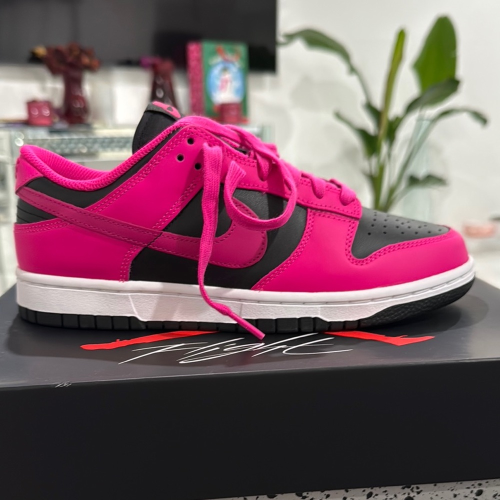 Nike Pink and Black Sneakers